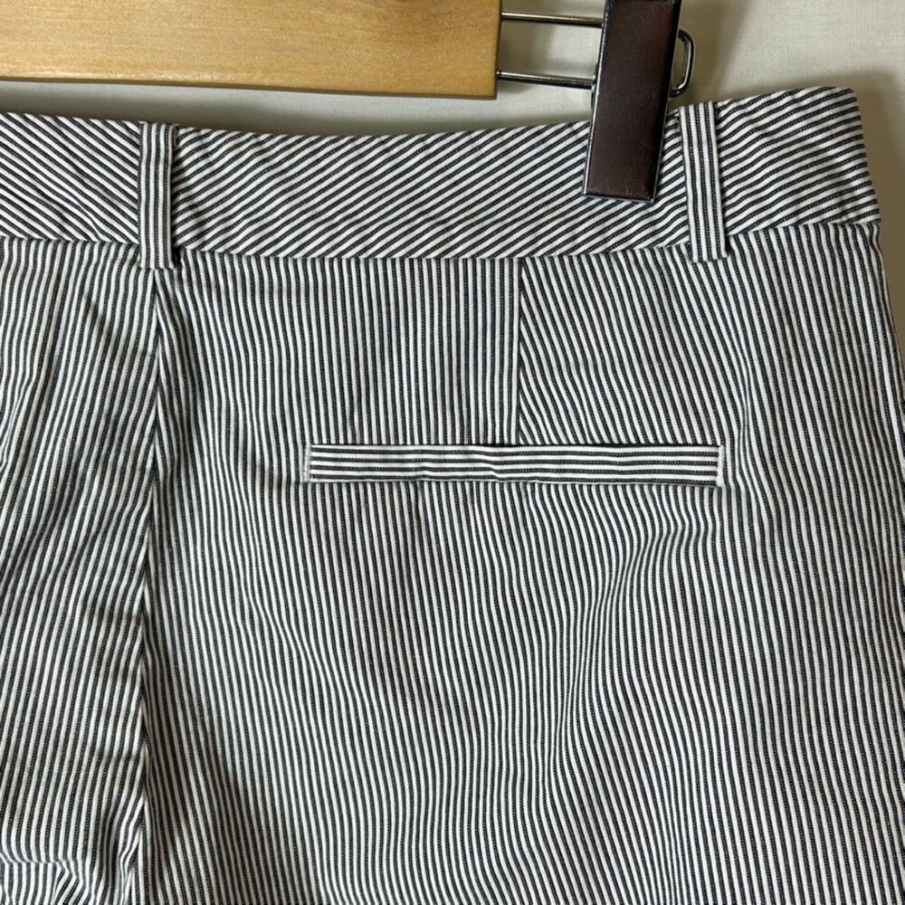 Lauren Ralph Lauren Black White Pinstripe High Rise Bermuda Shorts Sz 10 - Picture 9 of 15
